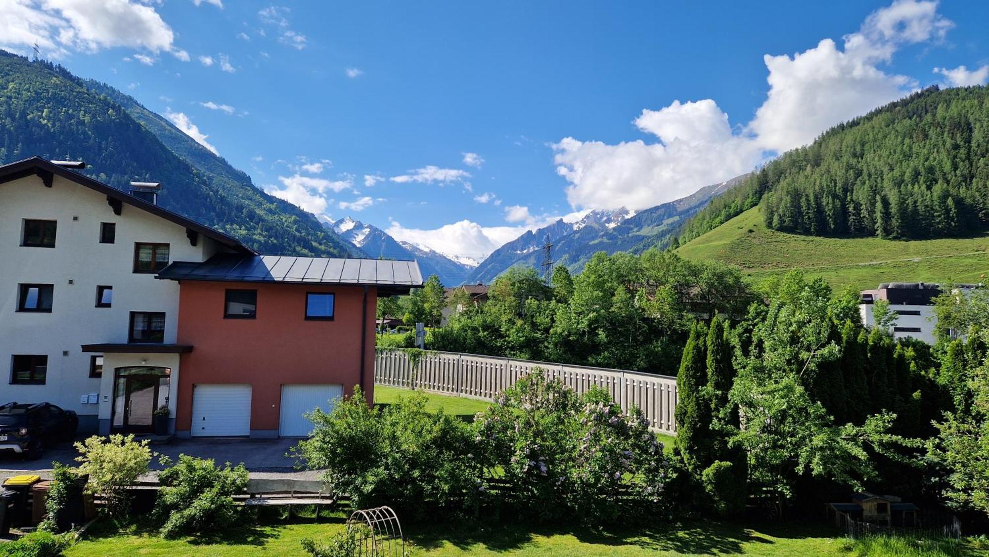 Alp Haus Grossglockner Apartment Bruck an der Grossglocknerstrasse Bagian luar foto