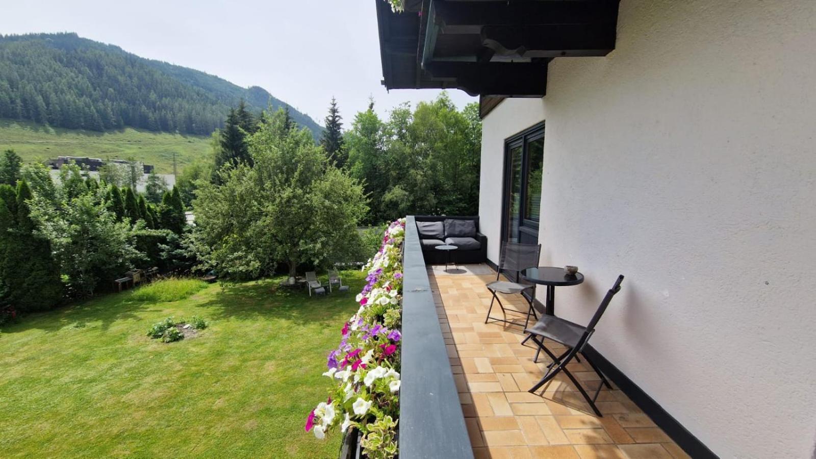 Alp Haus Grossglockner Apartment Bruck an der Grossglocknerstrasse Bagian luar foto