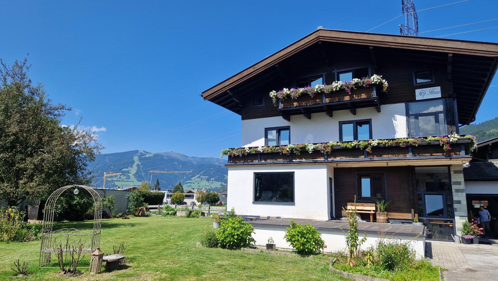 Alp Haus Grossglockner Apartment Bruck an der Grossglocknerstrasse Bagian luar foto