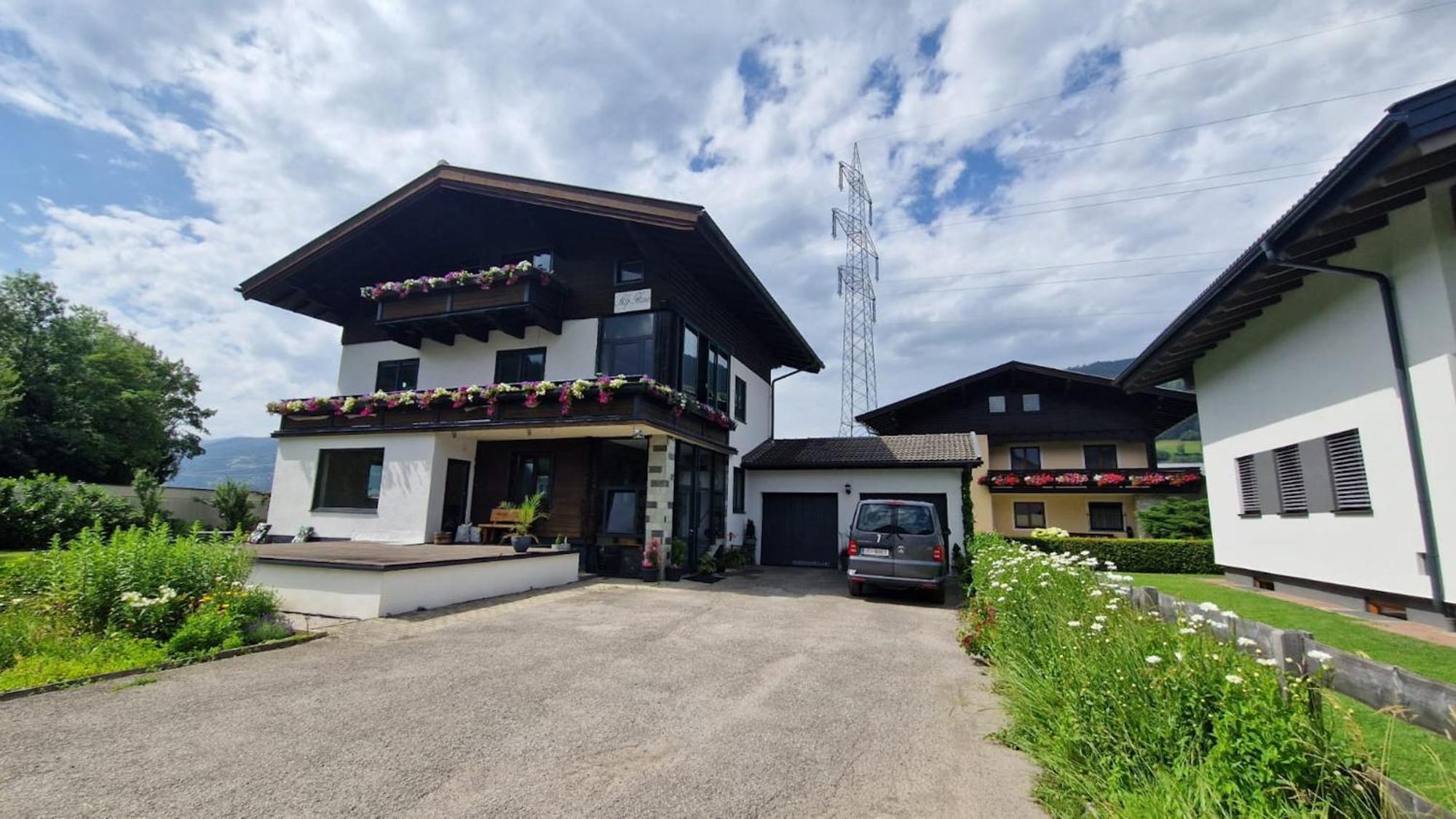 Alp Haus Grossglockner Apartment Bruck an der Grossglocknerstrasse Bagian luar foto